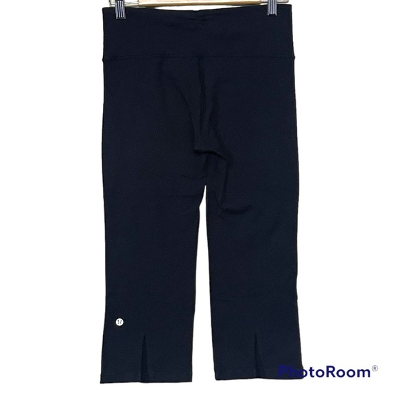 Lululemon Gather & Crow Crop  Full-On Luon in Black 6 - Picture 3 of 6